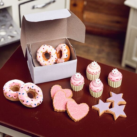 Dolls House Display Boxes Of Donuts & Cakes Miniature Bakery Shop Accessory